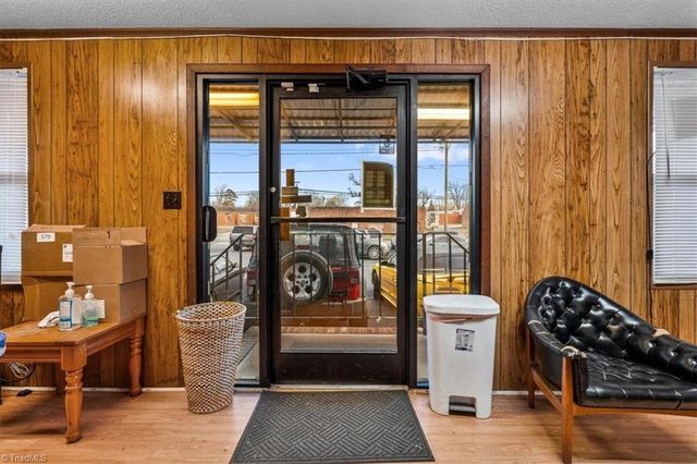 620 National Highway, Thomasville, NC 27360