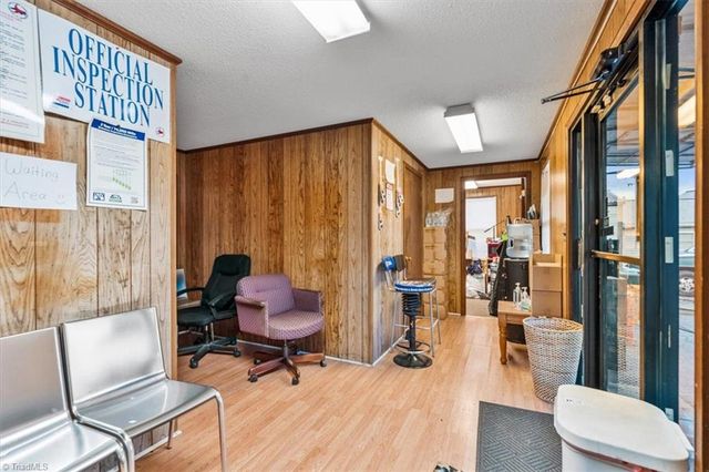 620 National Highway, Thomasville, NC 27360