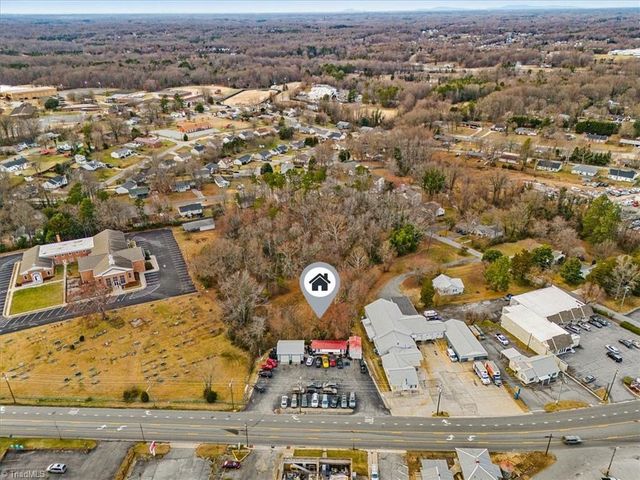 620 National Highway, Thomasville, NC 27360