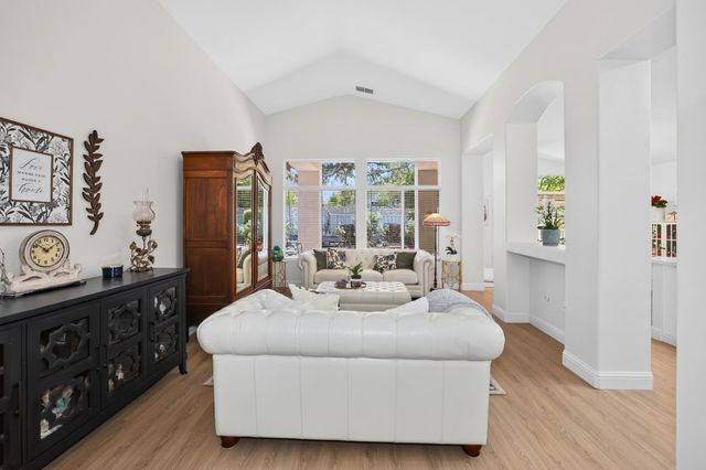 7240 Pineschi Pl, Roseville, CA 95747