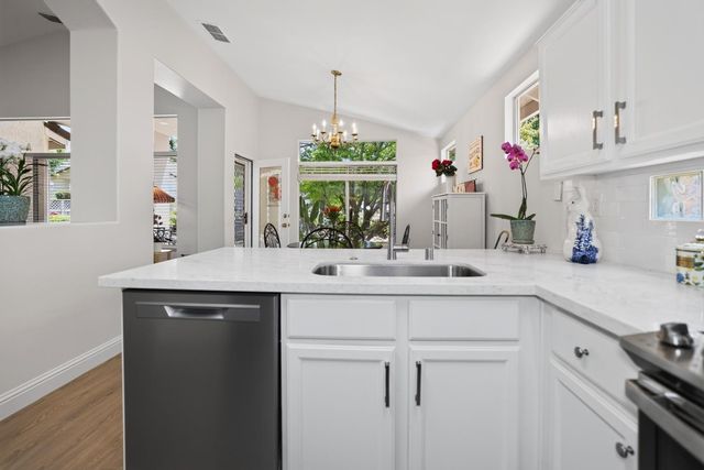 7240 Pineschi Pl, Roseville, CA 95747