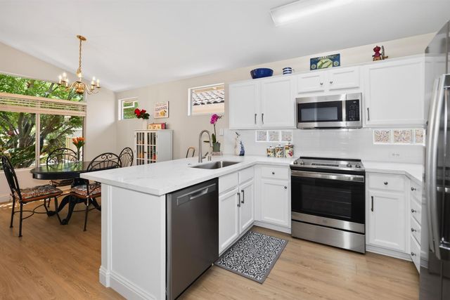 7240 Pineschi Pl, Roseville, CA 95747
