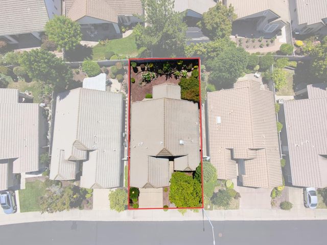 7240 Pineschi Pl, Roseville, CA 95747