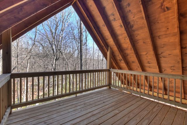 811 Mangums Trail, Blue Ridge, GA 30513