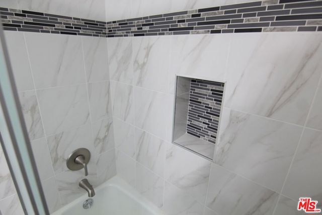 1825 Glendon Avenue 6, Los Angeles, CA 90025