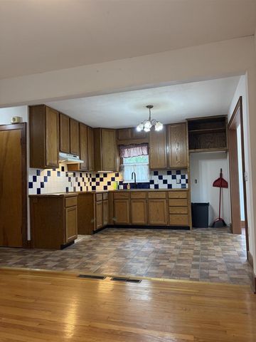206 N Marietta Street, Verona, WI 53593