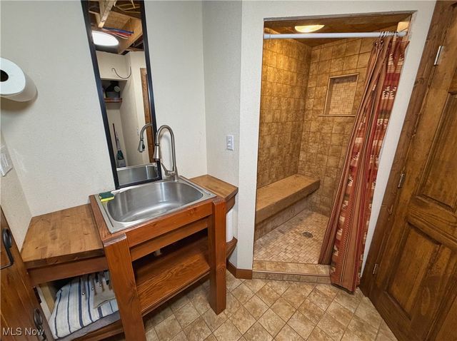 16971 Park Way, East Liverpool, OH 43920