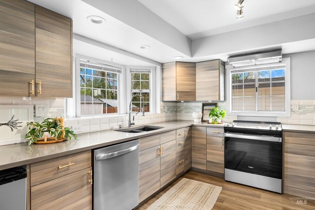 1936 S Leadville, Boise, ID 83706