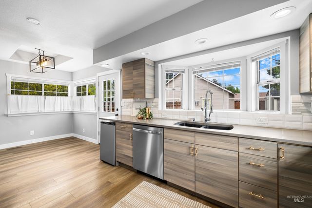 1936 S Leadville, Boise, ID 83706