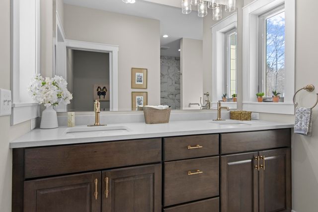 762 N Waypoint Circle, Suttons Bay Twp, MI 49682