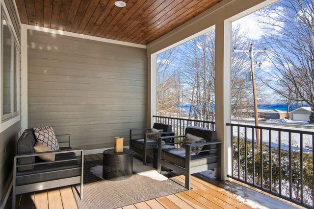 762 N Waypoint Circle, Suttons Bay Twp, MI 49682