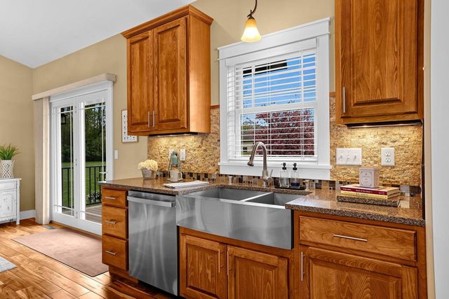 4026 Pineview STREET, Onalaska, WI 54650
