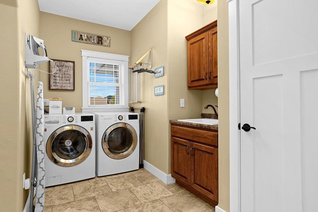 4026 Pineview STREET, Onalaska, WI 54650