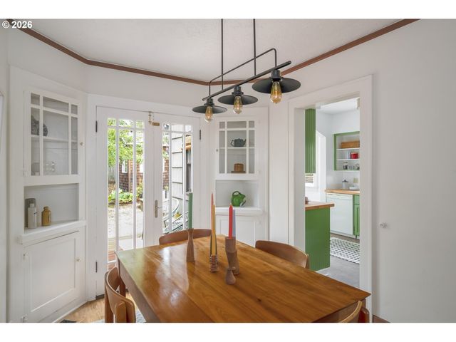 2433 N HUMBOLDT St, Portland, OR 97217