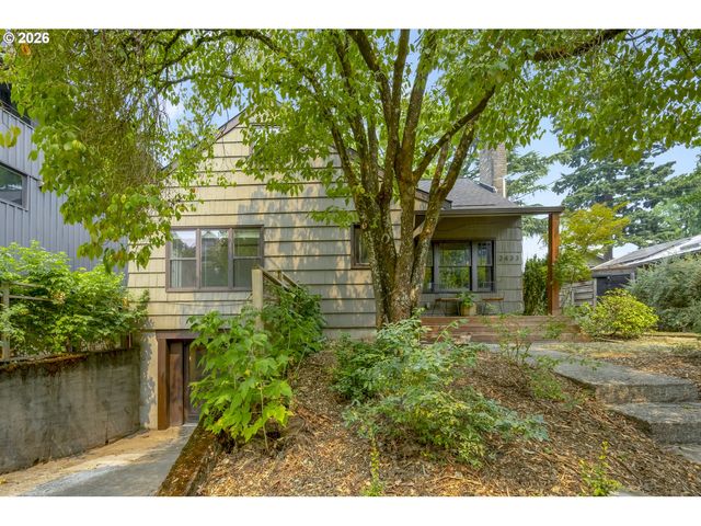 2433 N HUMBOLDT St, Portland, OR 97217