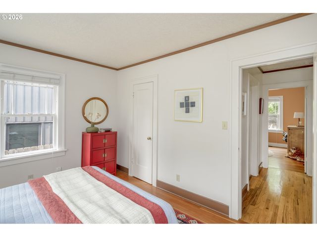 2433 N HUMBOLDT St, Portland, OR 97217
