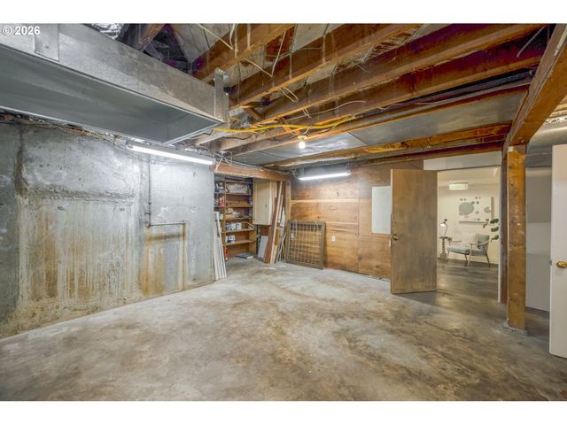 2433 N HUMBOLDT St, Portland, OR 97217