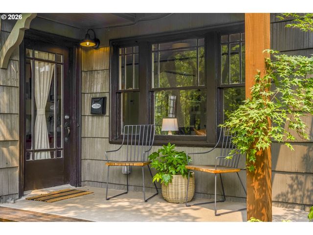 2433 N HUMBOLDT St, Portland, OR 97217