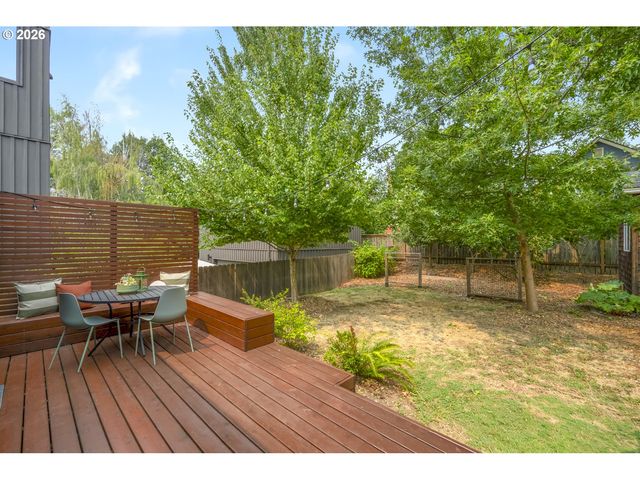 2433 N HUMBOLDT St, Portland, OR 97217