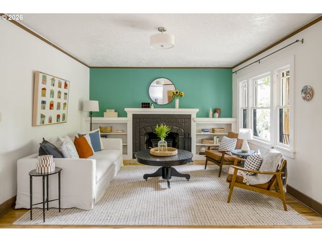 2433 N HUMBOLDT St, Portland, OR 97217