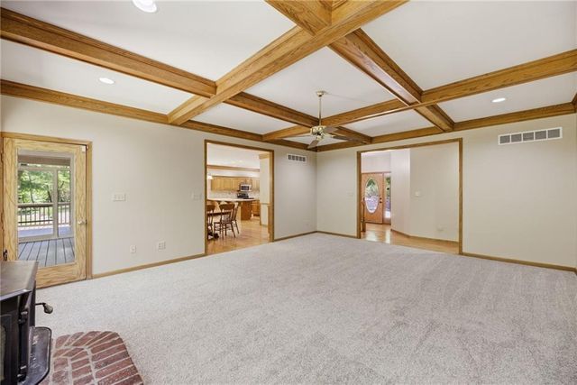 1152 N 1100 Road, Lawrence, KS 66047