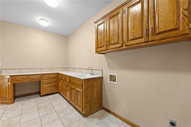 1152 N 1100 Road, Lawrence, KS 66047