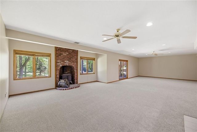1152 N 1100 Road, Lawrence, KS 66047