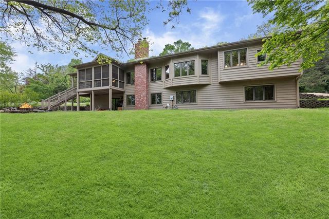 1152 N 1100 Road, Lawrence, KS 66047