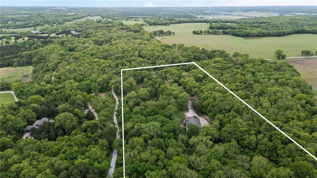 1152 N 1100 Road, Lawrence, KS 66047