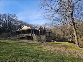 1152 N 1100 Road, Lawrence, KS 66047