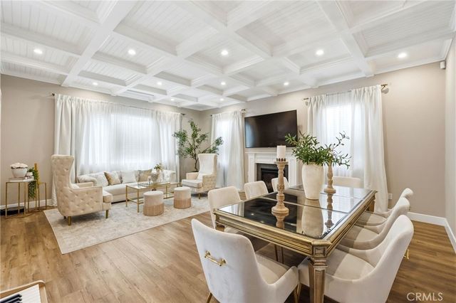 6450 Teesdale Avenue, North Hollywood, CA 91606