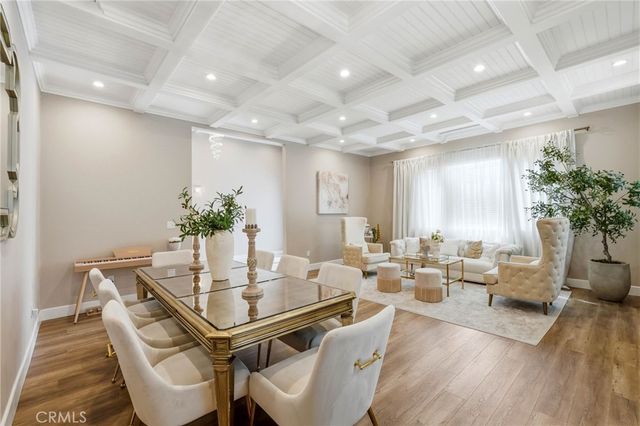 6450 Teesdale Avenue, North Hollywood, CA 91606