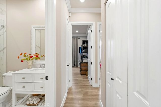 6450 Teesdale Avenue, North Hollywood, CA 91606