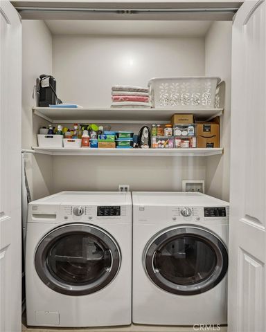 6450 Teesdale Avenue, North Hollywood, CA 91606