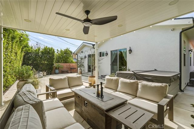 6450 Teesdale Avenue, North Hollywood, CA 91606