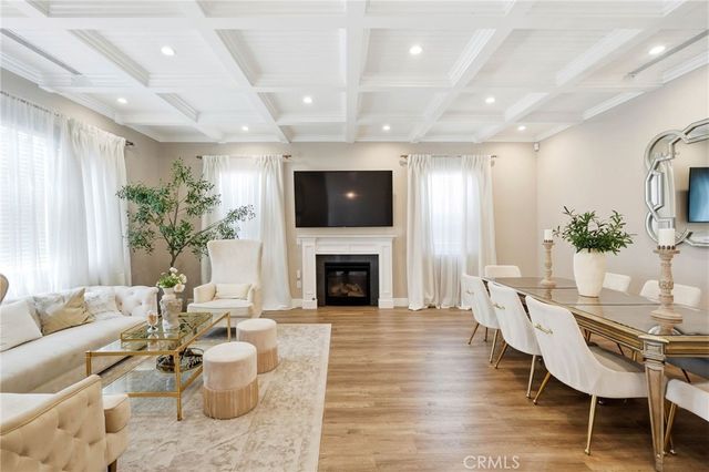 6450 Teesdale Avenue, North Hollywood, CA 91606