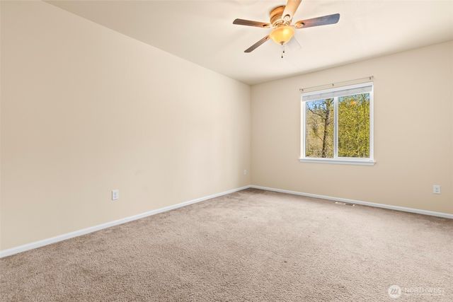 1408 Daffodil Avenue NE, Orting, WA 98360