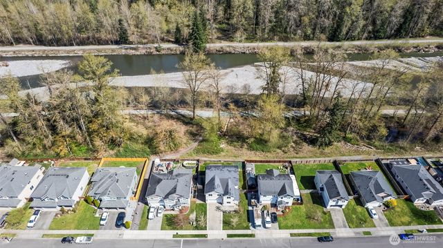 1408 Daffodil Avenue NE, Orting, WA 98360