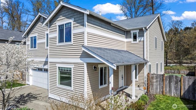 1408 Daffodil Avenue NE, Orting, WA 98360