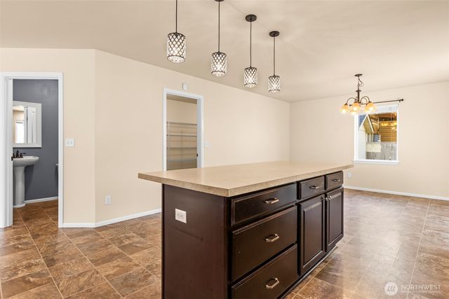 1408 Daffodil Avenue NE, Orting, WA 98360