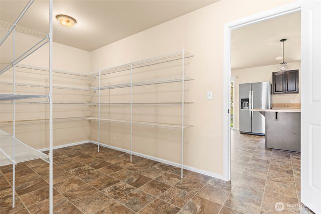 1408 Daffodil Avenue NE, Orting, WA 98360