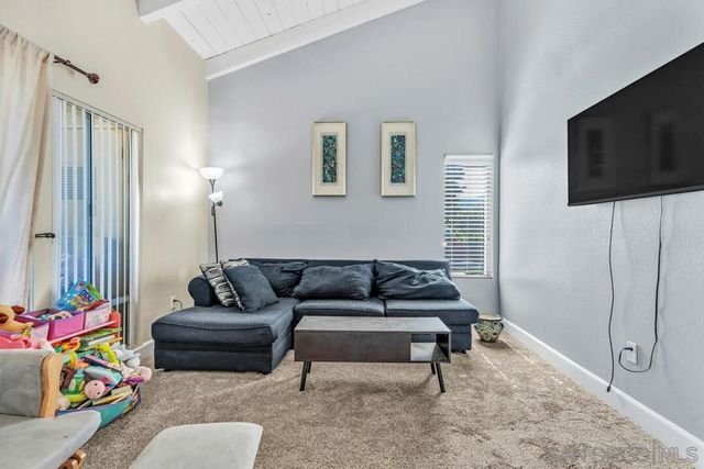 17195 W Bernardo Dr 206, San Diego, CA 92127