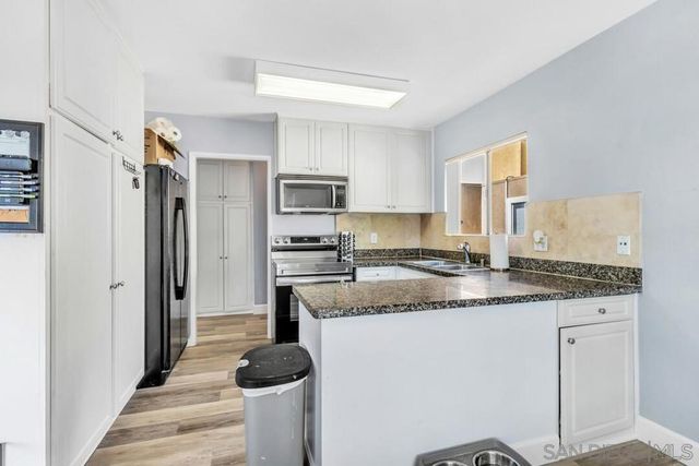 17195 W Bernardo Dr 206, San Diego, CA 92127