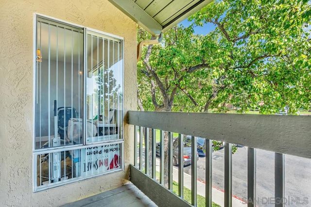 17195 W Bernardo Dr 206, San Diego, CA 92127