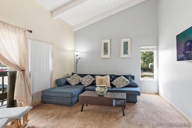 17195 W Bernardo Dr 206, San Diego, CA 92127