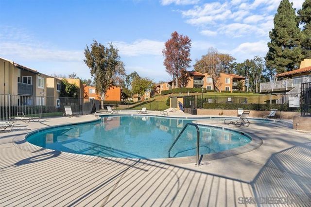 17195 W Bernardo Dr 206, San Diego, CA 92127