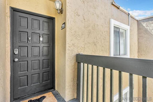 17195 W Bernardo Dr 206, San Diego, CA 92127