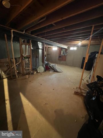 5715 BUTTERFIELD DR, Clinton, MD 20735