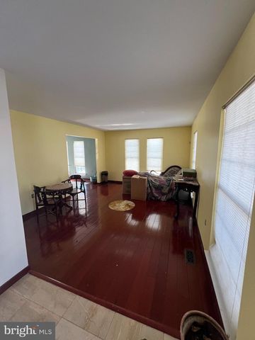 5715 BUTTERFIELD DR, Clinton, MD 20735