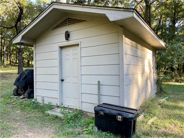 122 Royal Oaks Lane, Russellville, AR 72802